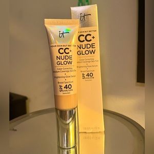 It Cosmetics CC+ Nude Glow Medium Coverage Skin Tint SPF 40